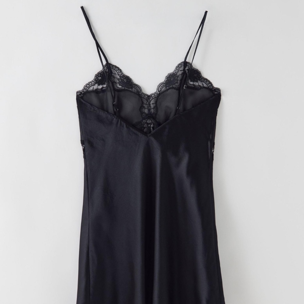 NWOT Victoria’s Secret Vintage Silk Slip Dress in Black Size M - Picture 2 of 16